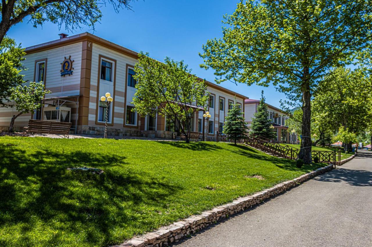 Лайнер Горный Курортный Комплекс Layner В Чимгане Exterior foto